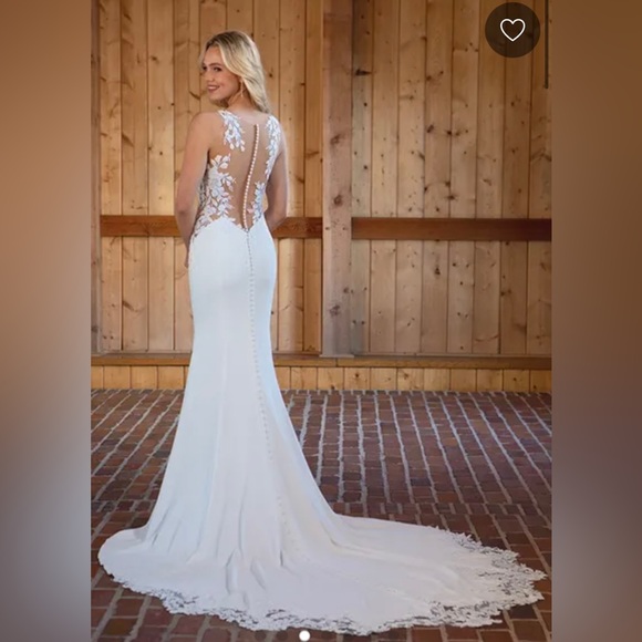 Essence of Australia Wedding Dress - Picture 3 of 7